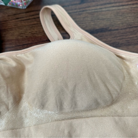 NWT Underoutfit Comfort Shaping bra, size XL - Picture 6 of 6